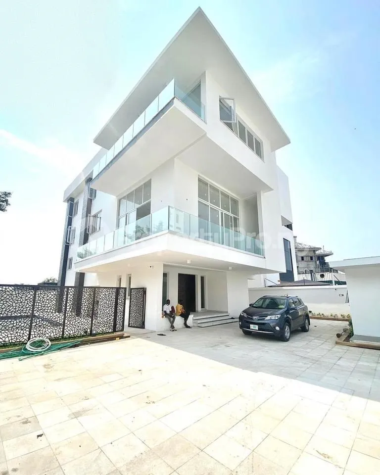 5-Bedroom Detached Duplex With BQ