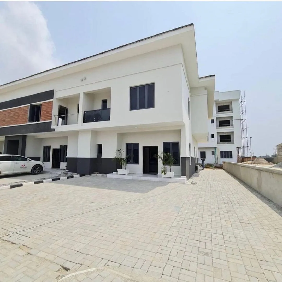 Semi-Detached 5-Bedroom Duplex With BQ