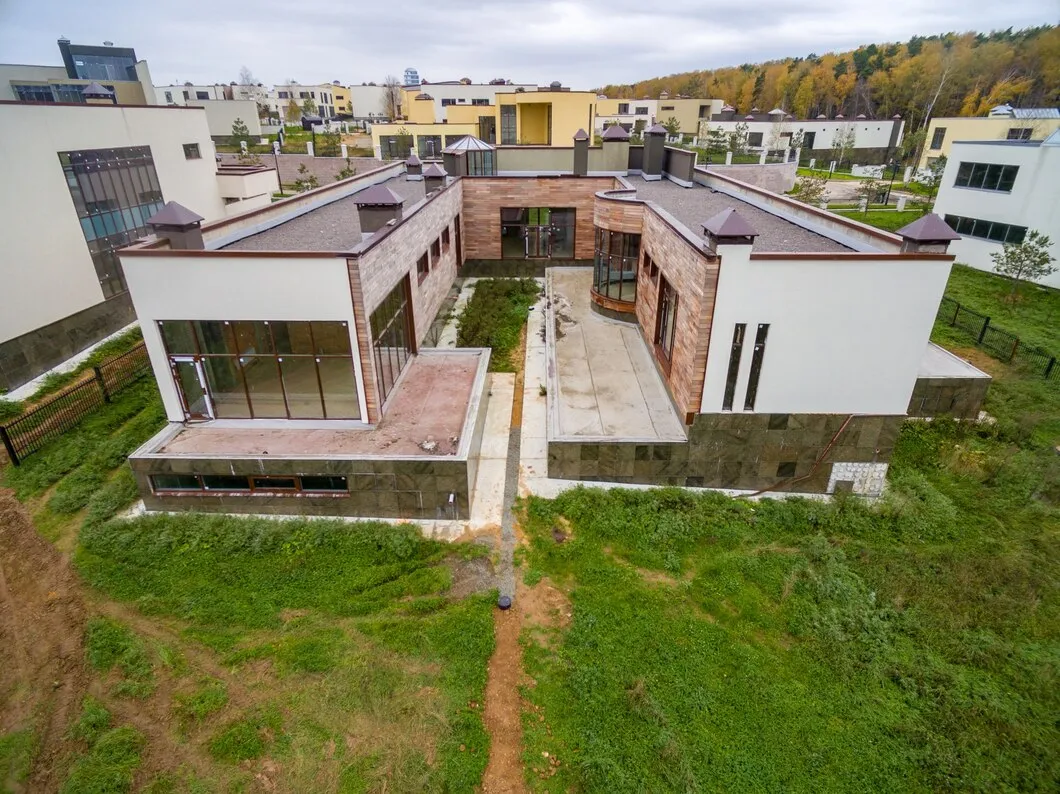 2-Bedroom 4-Flat Apartment